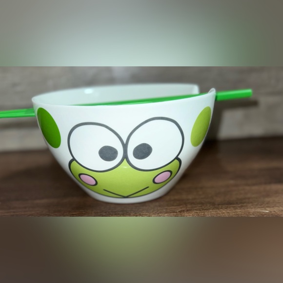 Keroppi Ramen Bowl with Chopsticks - NEW - Picture 7 of 14